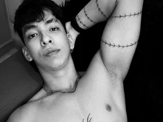 isaaccryston's profile picture – Girl on Jerkmate