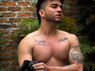 kingdraven18's profile picture – Girl on Jerkmate