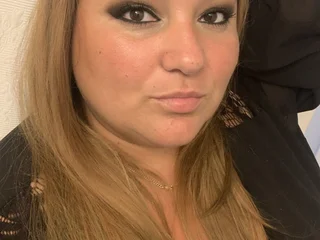 lava24's profile picture – Girl on Jerkmate
