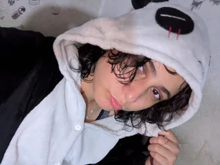 littlemike27's profile picture – Girl on Jerkmate