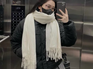 lulanii_miee's profile picture – Girl on Jerkmate