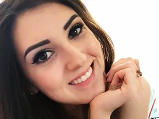 lunayy's profile picture – Girl on Jerkmate