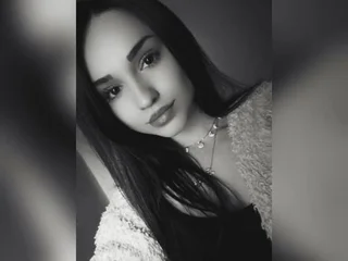 marceliyne's profile picture – Girl on Jerkmate