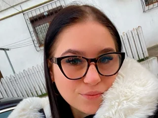 Maya_Collins profile