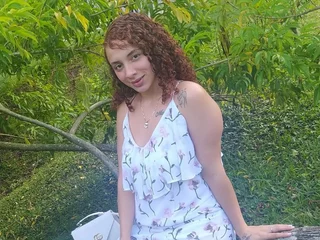 miavelveett's profile picture – Girl on Jerkmate