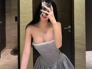 mia_99's profile picture – Girl on Jerkmate