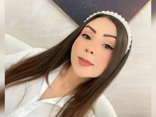 NatyRuselll profile