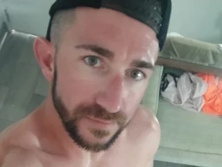 pipefittertom's profile picture – Girl on Jerkmate