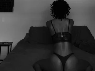 PrettyBrownBitz profile