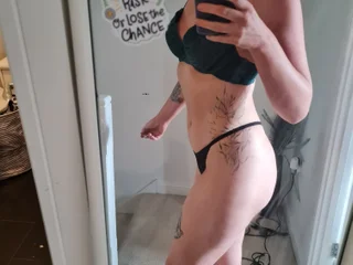 Redheadbabe30 profile