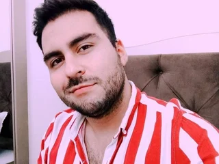 santiagosantini's profile picture – Girl on Jerkmate