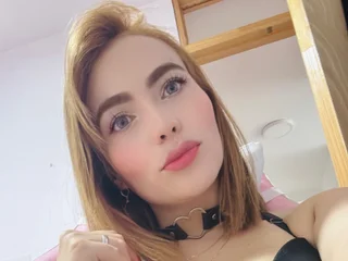 Sarah_Santamaria profile
