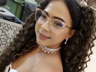 sashablaker's profile picture – Girl on Jerkmate