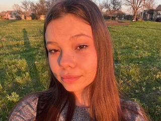 savvylisa's profile picture – Girl on Jerkmate