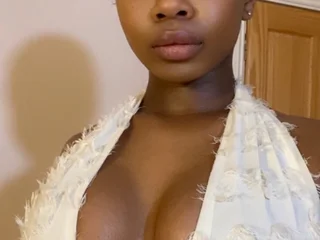 triniuk's profile picture – Girl on Jerkmate