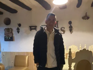 Zeuser profile