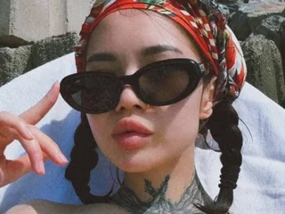 hvan_moon's profile picture – Girl on Jerkmate