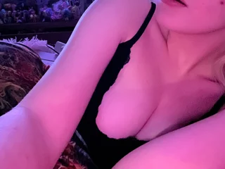 nymphomaniacbbyy's profile picture – Girl on Jerkmate