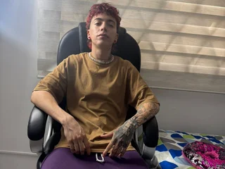 phantom_olivers's profile picture – Girl on Jerkmate