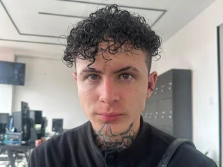 xhotdesireboyfx's profile picture – Girl on Jerkmate