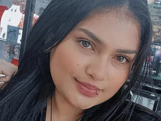 Alejandra_smiith profile