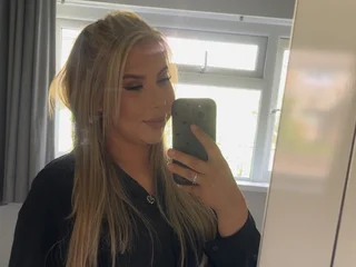 AlexisElle profile
