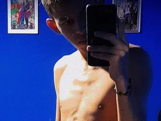 Ander_cooper19 profile