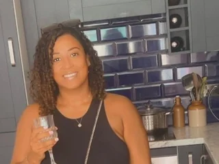 CurlyBrown22 profile