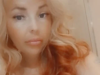 CurvykirstyxX
