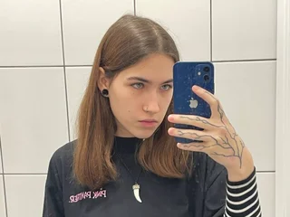 Eva_And_Luna