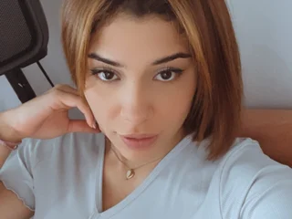 Im_molly18 profile