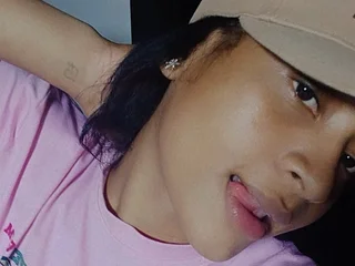 La_More profile