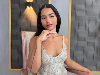 LeylaAnders profile