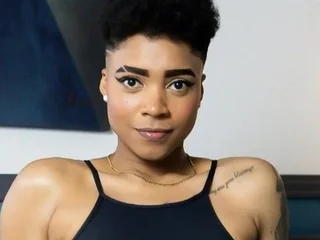 LuciaWallace profile
