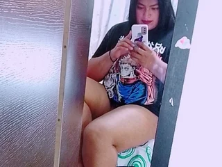 MadelynSquirtt profile