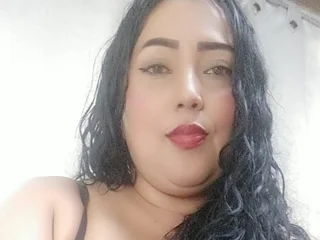 MiaCOllins70