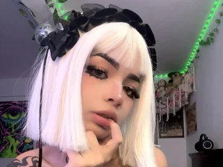 Molly_Crystal_Pv profile