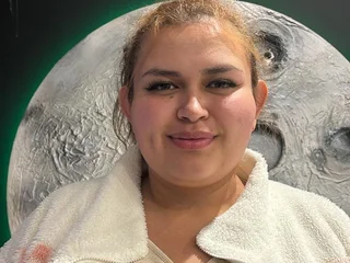 NaughtyyCherryyy profile