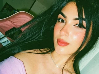 NiaRoe profile