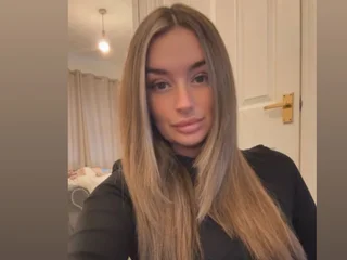 PeachyLittleSecretX profile