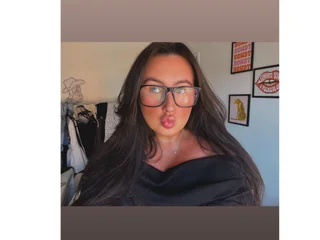 PrettyPixie_x profile