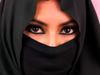 Qamar_Khalifa profile