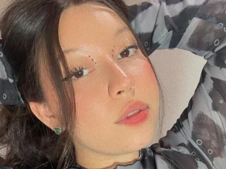 RachelWhiitee profile