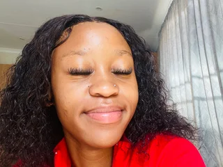 SexyPetitex25 profile