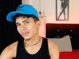 Skiinnycuttee profile
