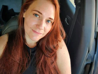 Sneakydesire profile
