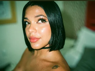 TiianaGloww profile