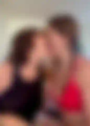 Meg & Sloan slow, sloppy kiss with spit & show tits