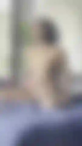 Adele jumps jumps jumps without stopping.