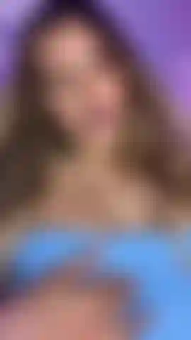 Look at me with nothing under my skirt